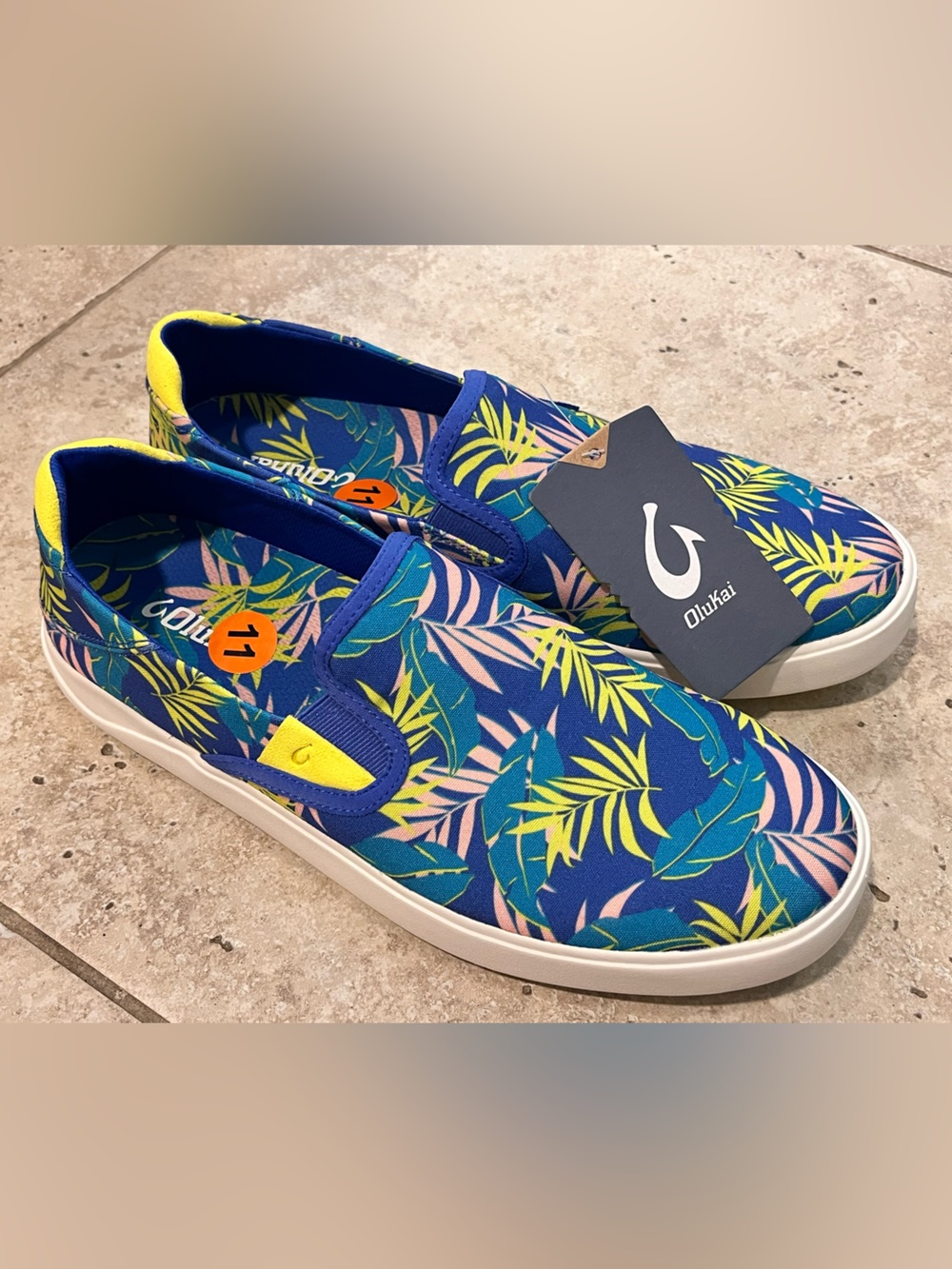 NWT OluKai Lae’Ahi Pa’I Blue Aloha Sneakers Slip On Shoes Hawaiian 10.5 M $120
